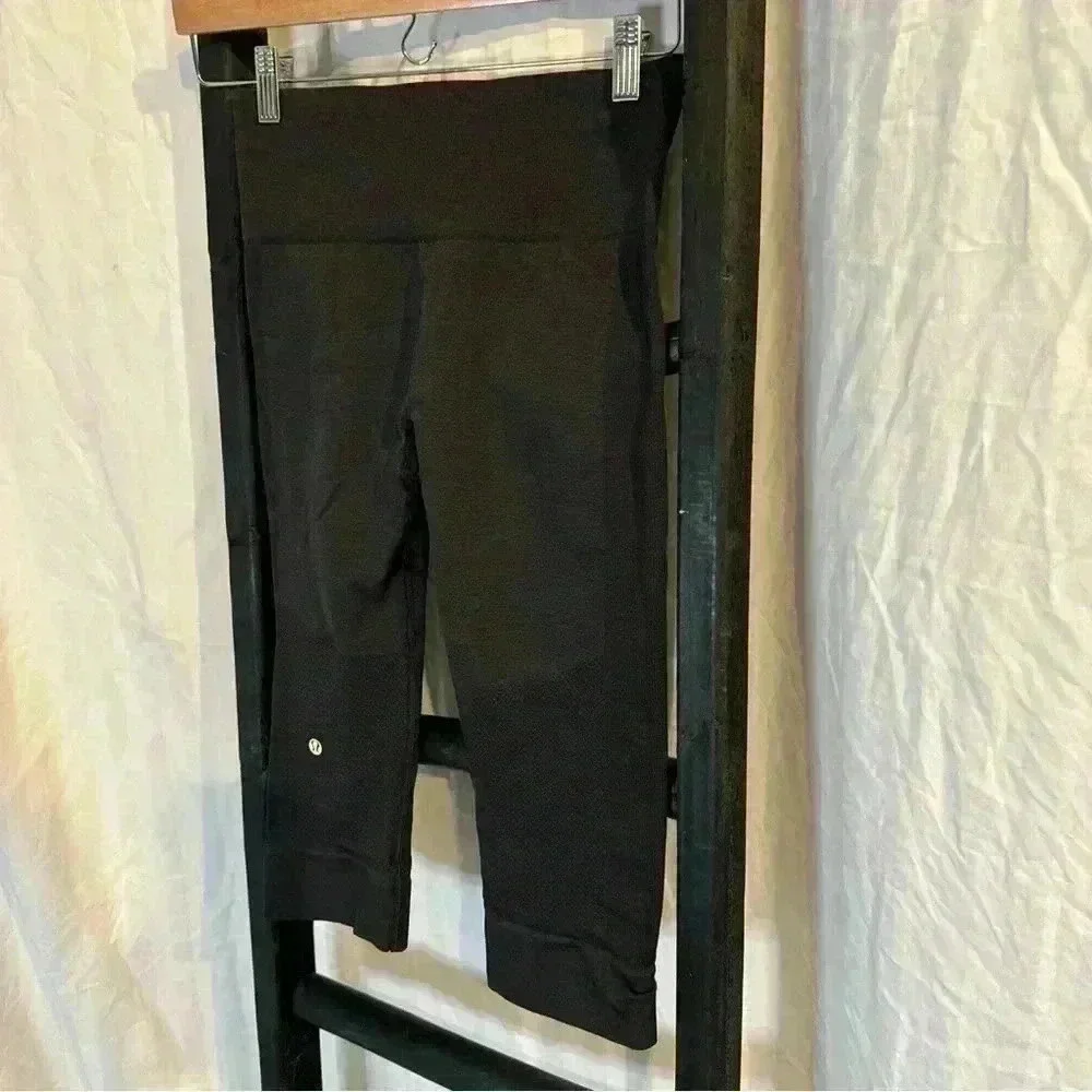 Lululemon Black Capri Leggings